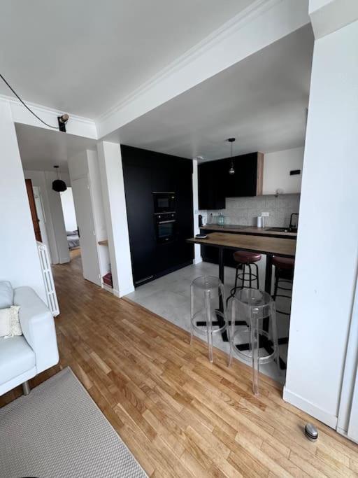 Charmant Appartement T3 Avec Balcon, Centre-Ville Лор'ян Екстер'єр фото